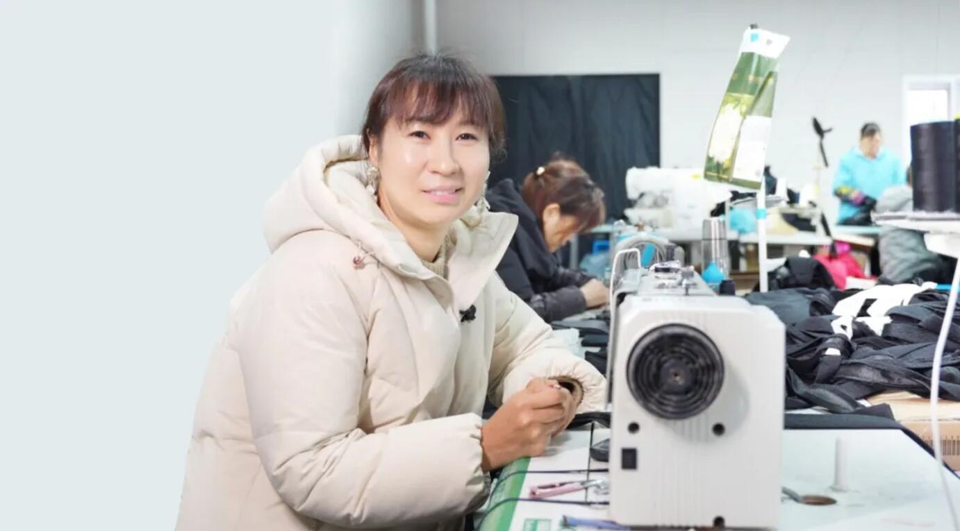縫紉機旁的“她力量”！回訪超級女工，致敬平凡中的光芒