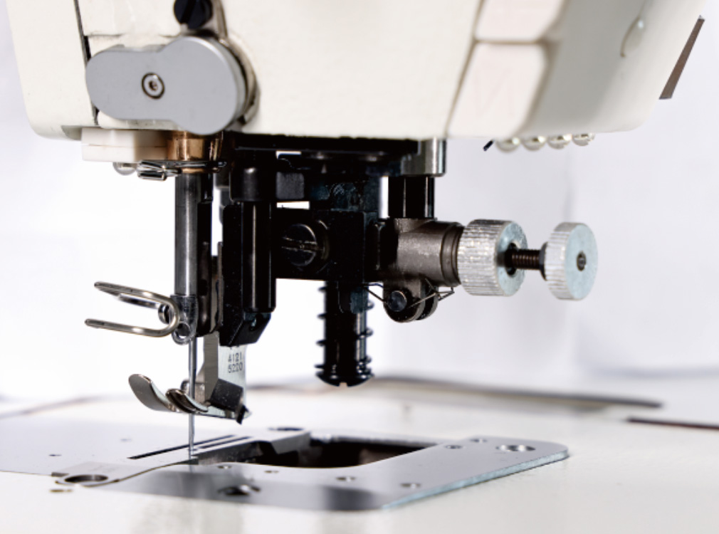 Trimmer Shaft and Knife Holder Guide Posts Treated with DLC (Diamond-Like Carbon)