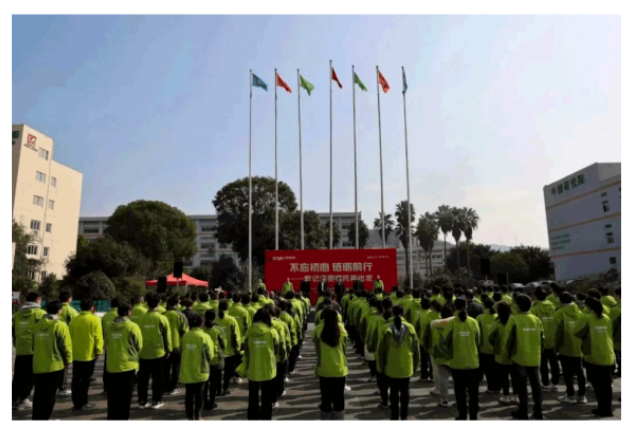 轉(zhuǎn)載上海市縫紉機(jī)研究所——誰(shuí)的中捷？