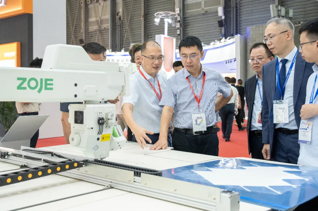 聚焦CISMA2025 | 李昌明副市長親臨中捷展區(qū)視察指導(dǎo)